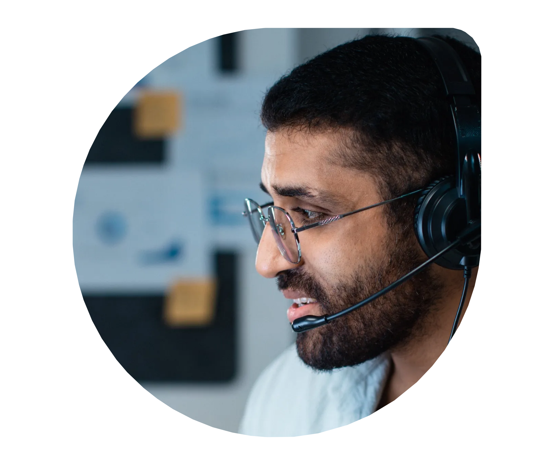 MyOutDesk help desk outsourcing professional resolving support tickets